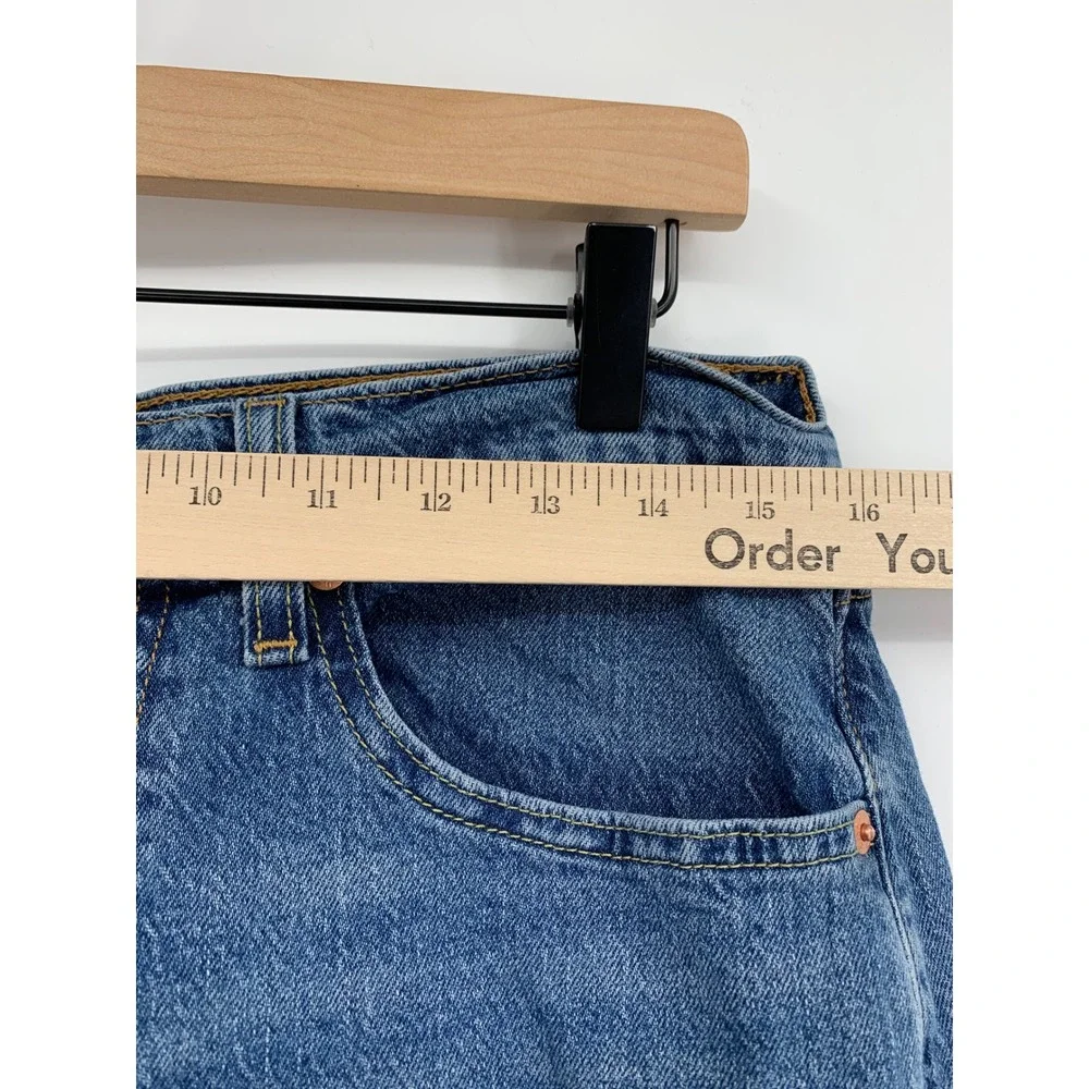 Levis 505 Jeans Mens 32x30 Blue Straight Leg Medium Wash Cotton Denim Pants